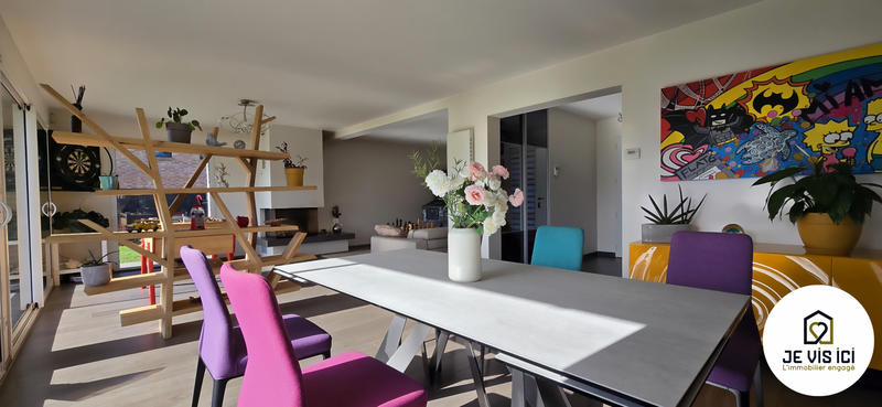 Maison - 199 m² - 8 pièces