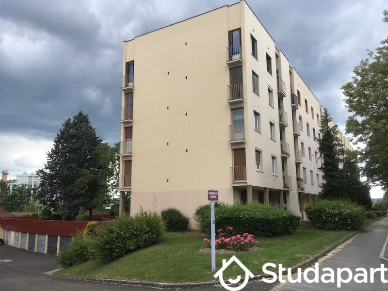 Chambre - 13 m² - 1 pièce