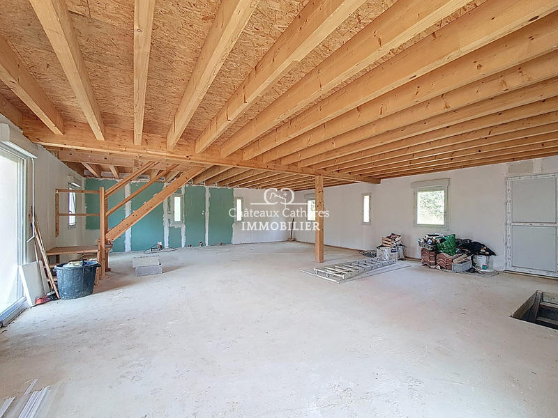 Maison - 186 m² - 2 pièces