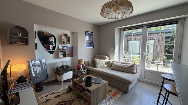 Maison - 230 m² - 7 pièces