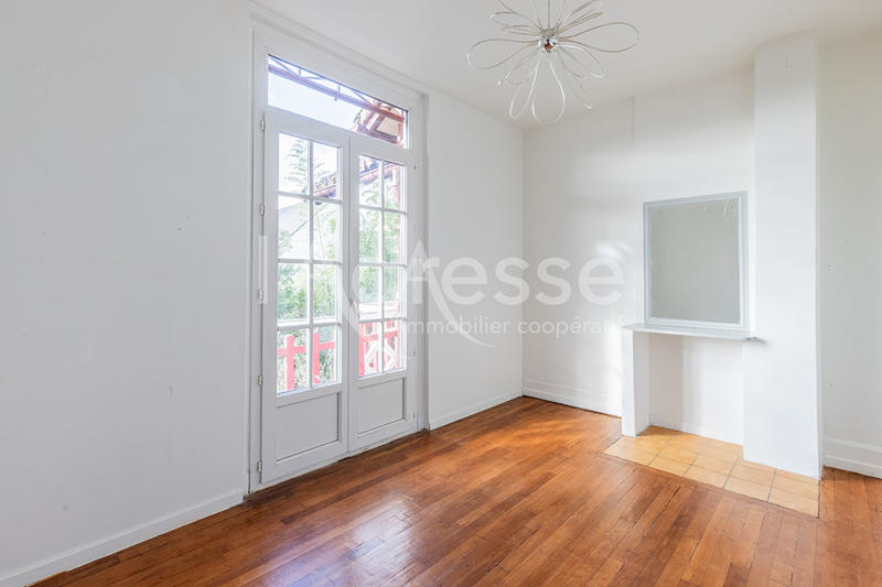 Appartement - 93 m² - 3 pièces