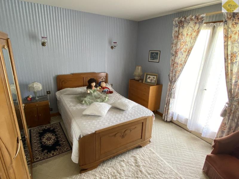 Maison - 259 m² - 8 pièces