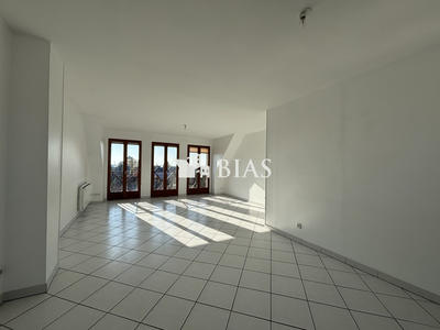 Appartement - 74 m² - 3 pièces