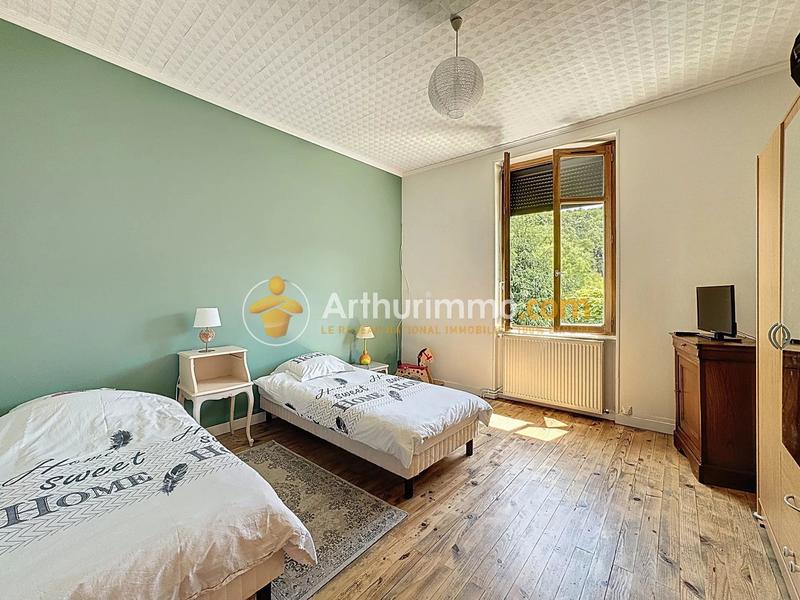 Maison - 187 m² - 7 pièces