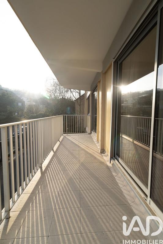 Appartement - 99 m² - 4 pièces