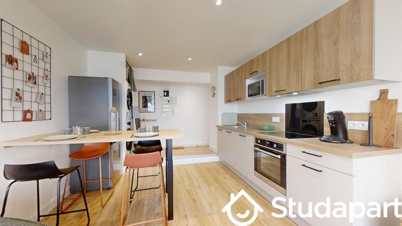 Chambre - 10 m² - 1 pièce