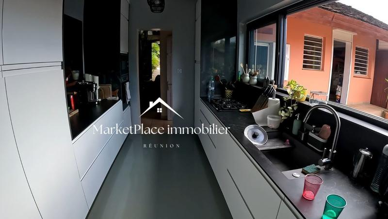 Villa - 300 m² - 8 pièces