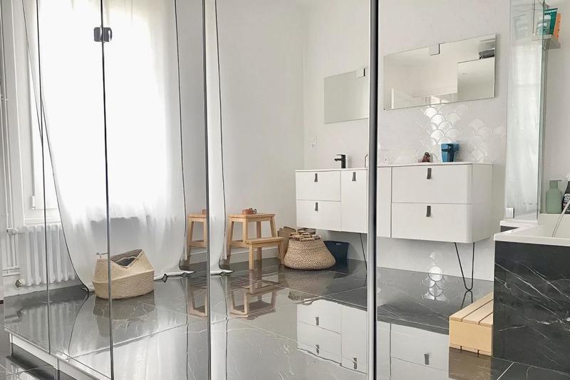 Demeure - 234 m² - 10 pièces