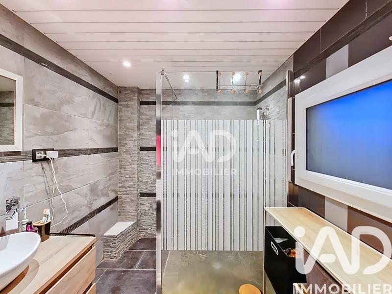 Maison - 184 m² - 6 pièces