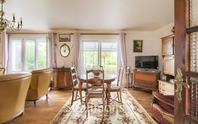 Maison traditionnelle - 125 m² - 6 pièces