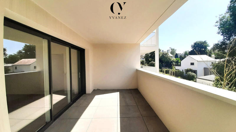 Appartement - 90 m² - 5 pièces