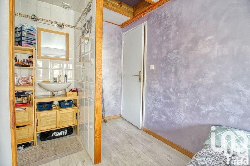 Maison - 202 m² - 8 pièces