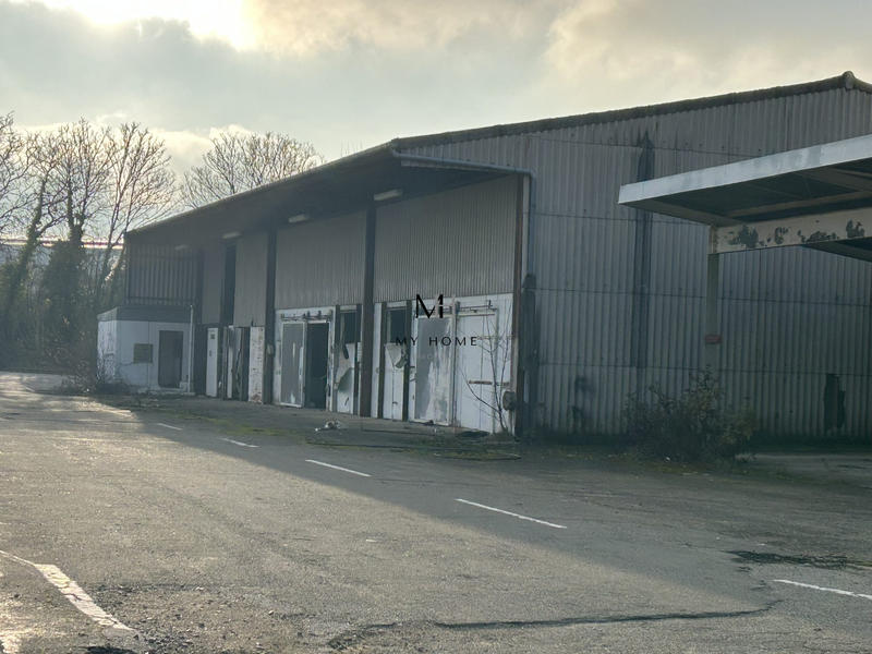 Entrepôt - 2 000 m²