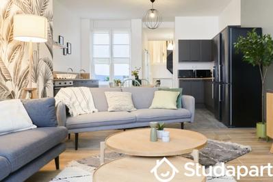 Chambre - 13 m² - 1 pièce