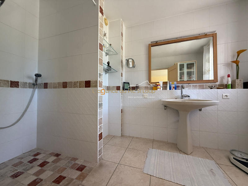 Villa - 166 m² - 6 pièces