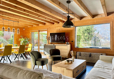 Maison - 287 m² - 7 pièces