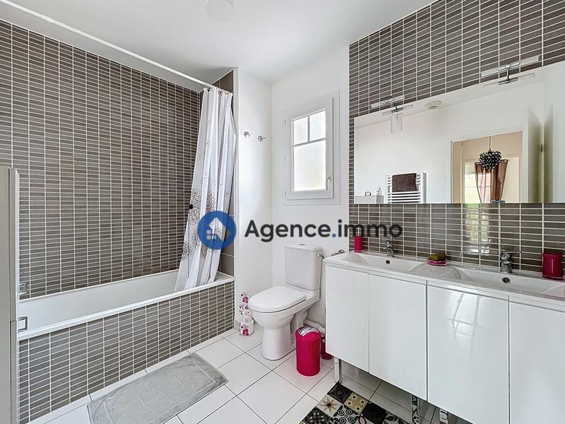 Maison - 86 m² - 4 pièces