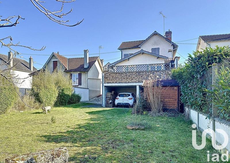 Maison - 92 m² - 5 pièces