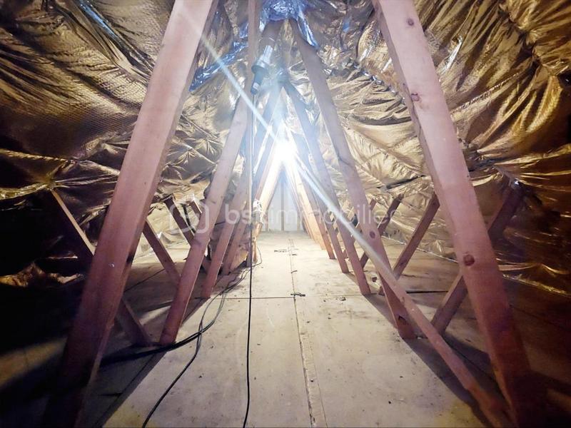 Maison traditionnelle - 95 m² - 4 pièces