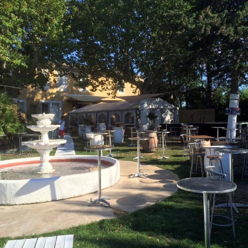 Maison - 400 m² - 8 pièces