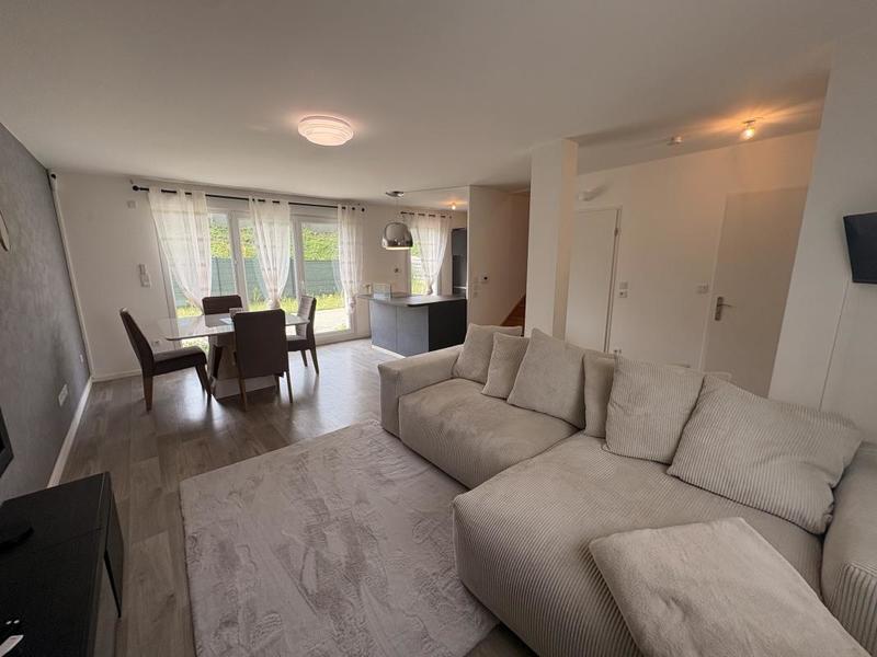 Maison - 108 m² - 6 pièces