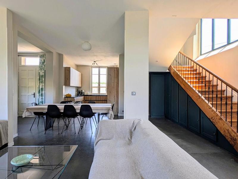 Maison - 140 m² - 5 pièces