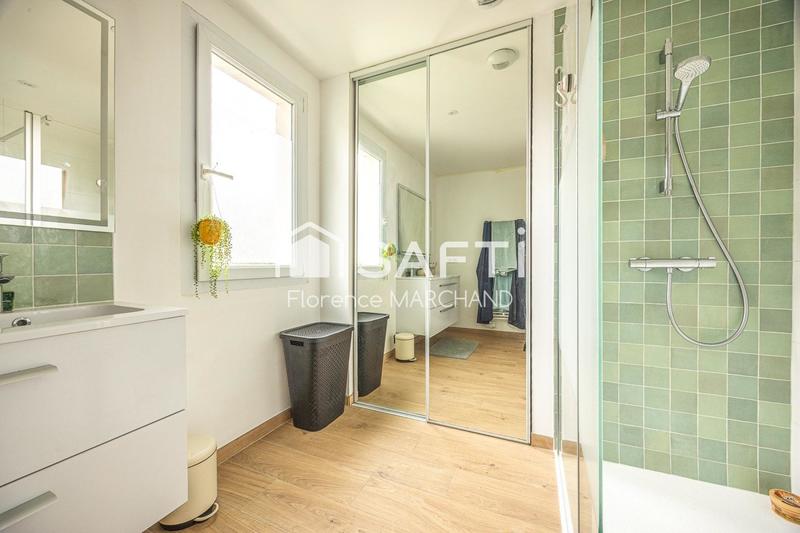 Maison - 202 m² - 7 pièces