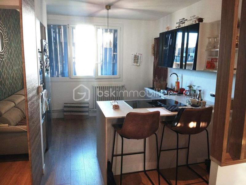 Appartement - 70 m² - 3 pièces