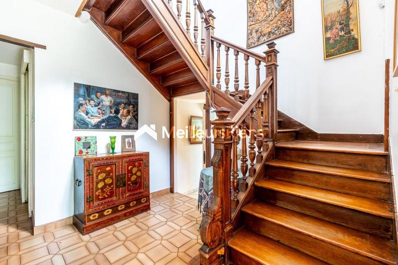 Maison - 190 m² - 8 pièces