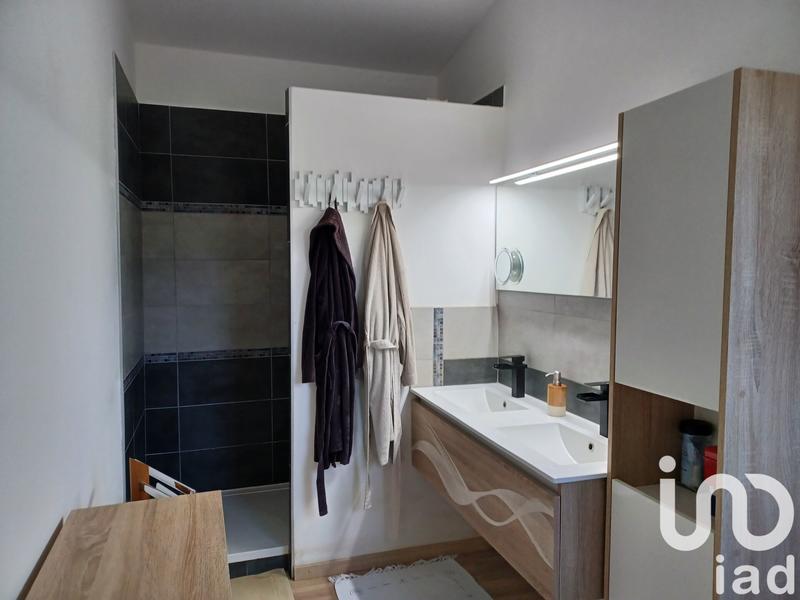 Maison - 260 m² - 11 pièces