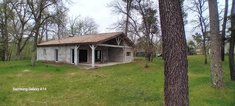 Maison - 140 m² - 5 pièces