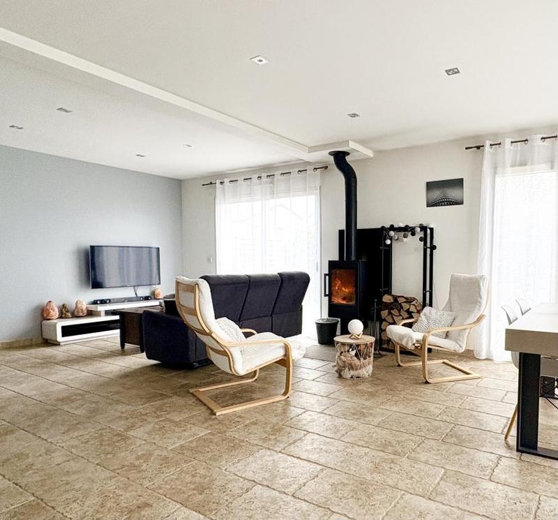 Villa - 130 m² - 4 pièces