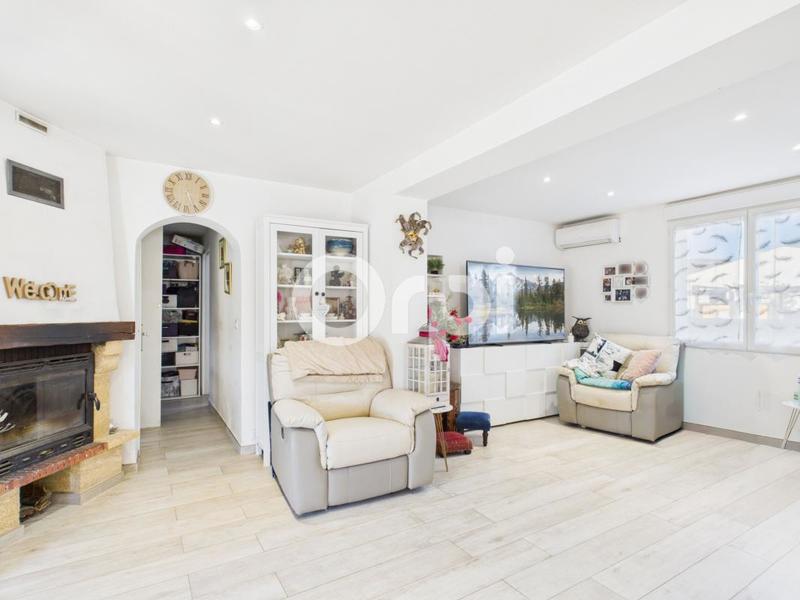 Maison - 94 m² - 4 pièces