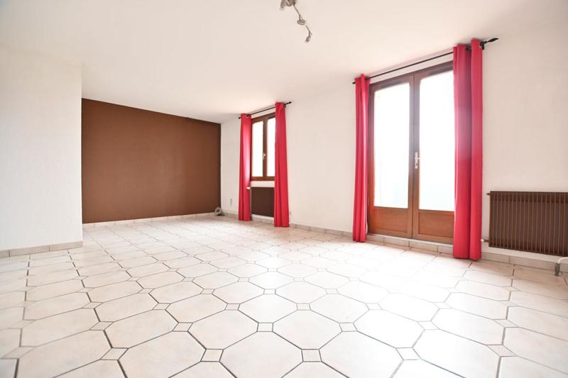 Maison - 93 m² - 4 pièces