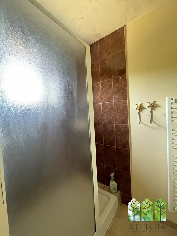 Maison - 180 m² - 5 pièces