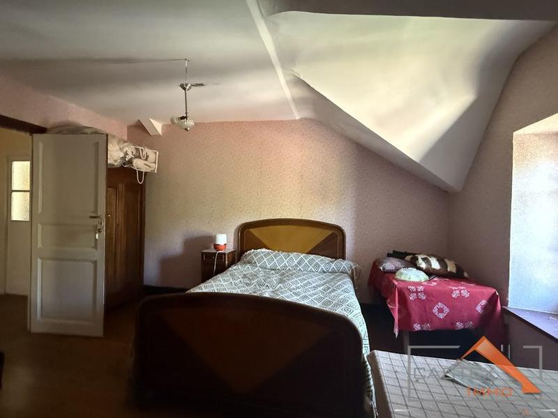 Maison - 253 m² - 10 pièces