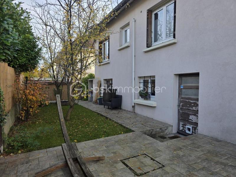 Maison - 139 m² - 6 pièces