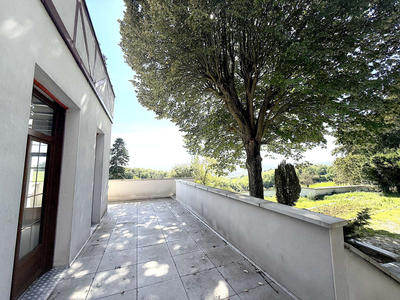 Appartement - 144 m² - 5 pièces