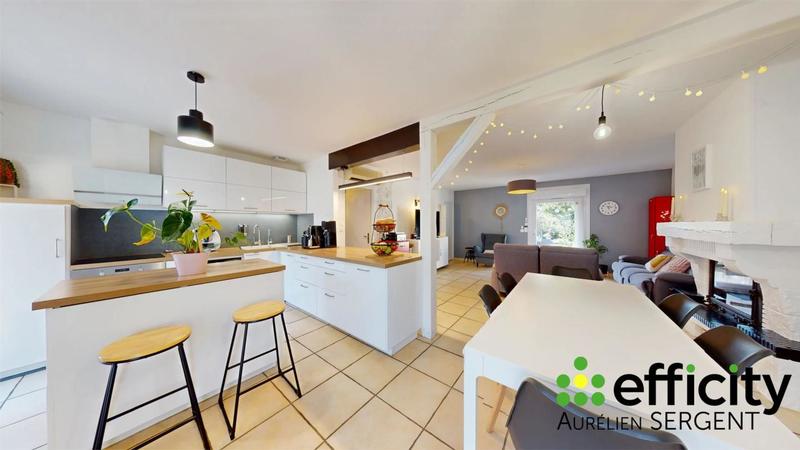 Pavillon - 150 m² - 7 pièces