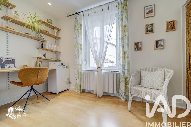 Maison - 80 m² - 5 pièces