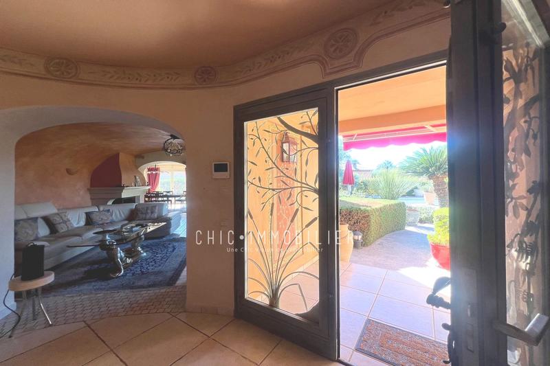 Maison - 208 m² - 6 pièces