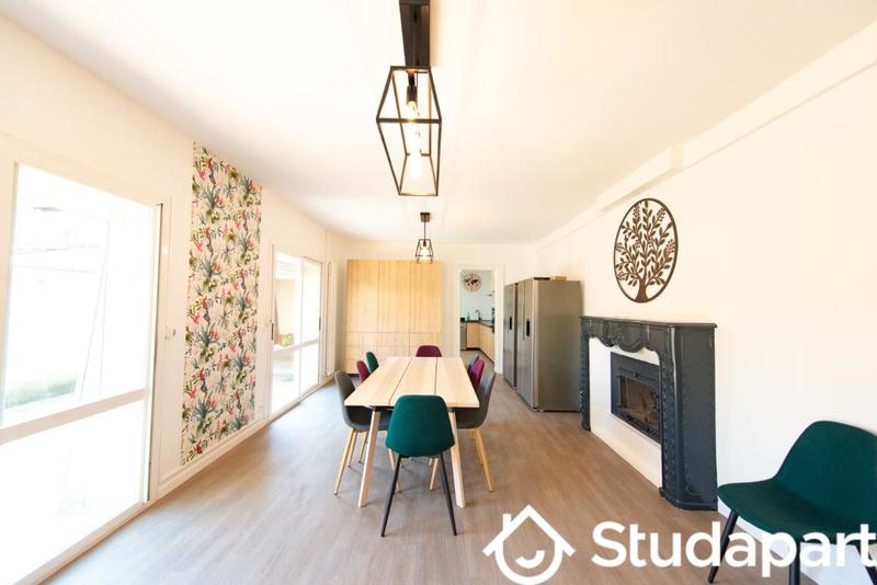 Chambre - 14 m² - 1 pièce