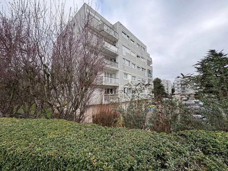 Appartement - 87 m² - 4 pièces