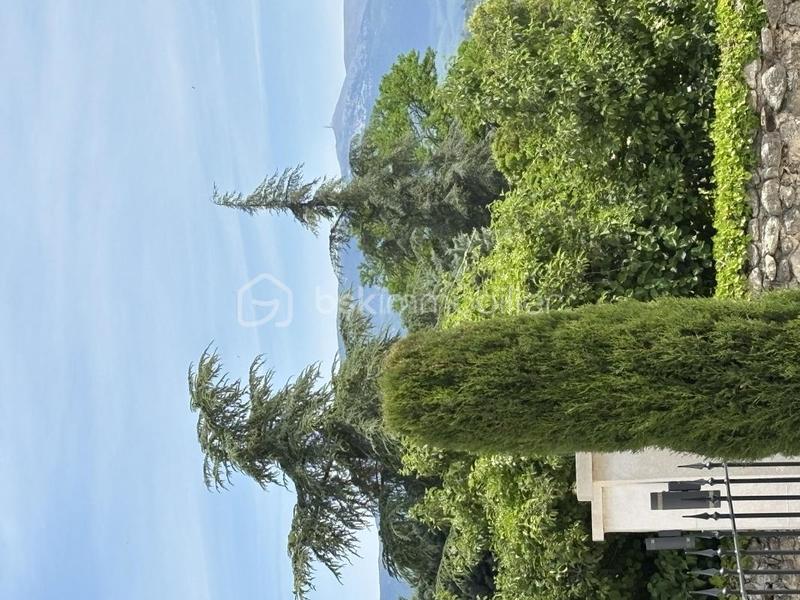 Maison traditionnelle - 103 m² - 4 pièces