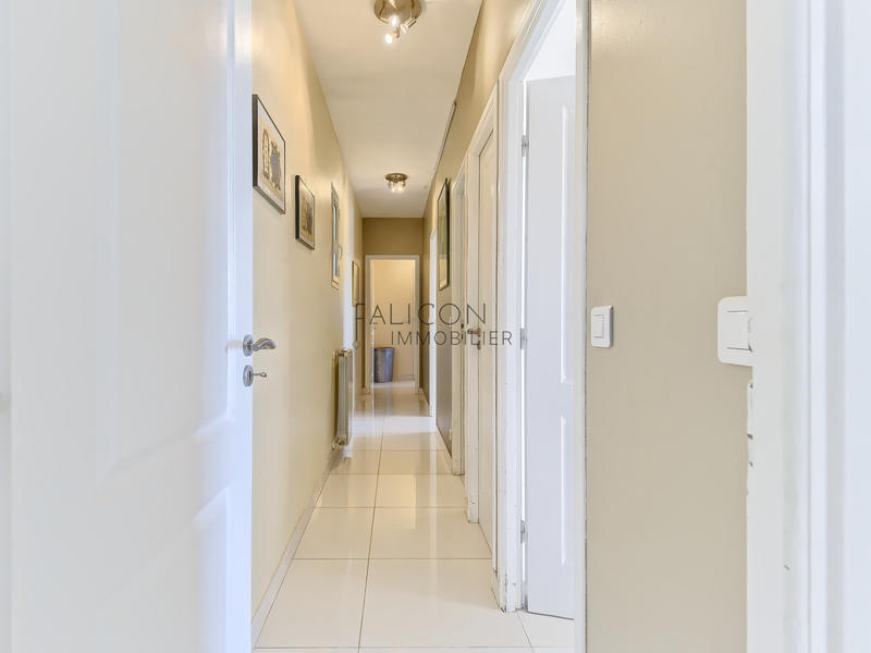 Villa - 165 m² - 6 pièces