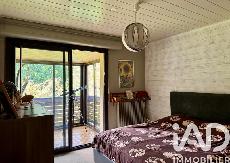 Appartement - 102 m² - 5 pièces