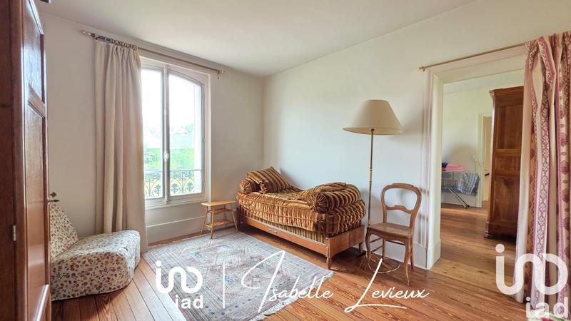 Maison - 165 m² - 11 pièces