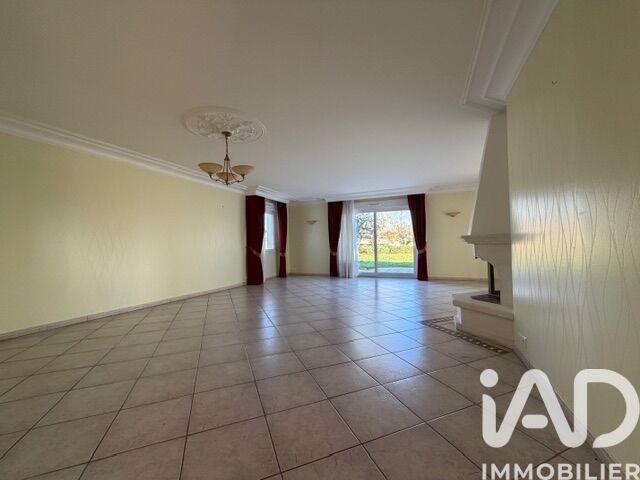 Maison - 231 m² - 8 pièces