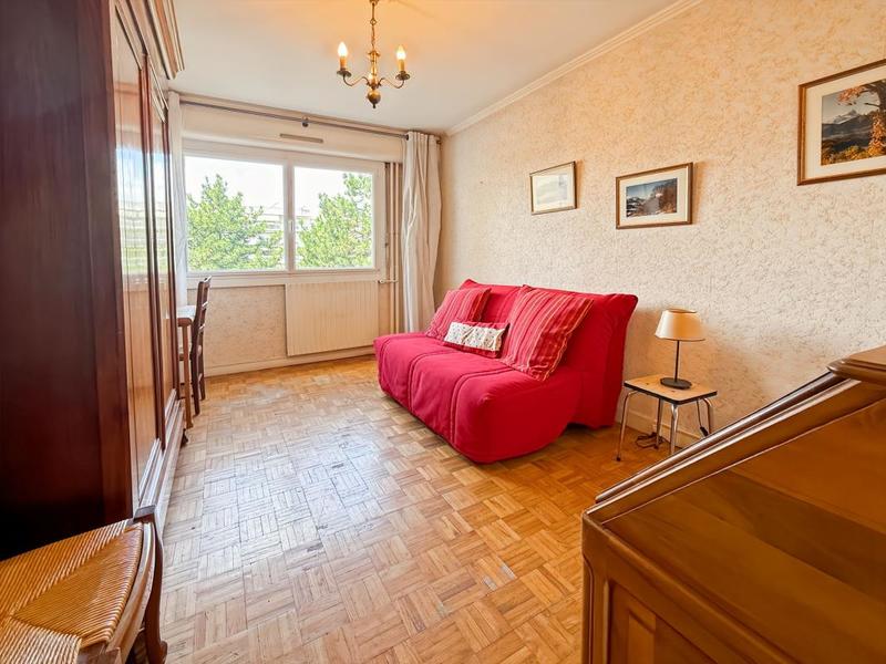 Appartement - 102 m² - 4 pièces