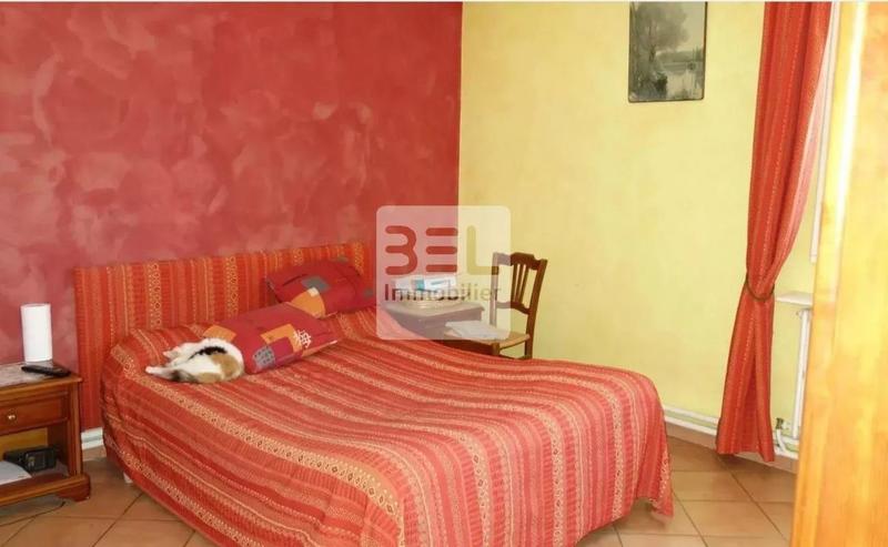 Maison - 181 m² - 8 pièces